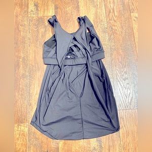 LiKE NEW Lululemon black Workout Tank with attached Sports Bra!